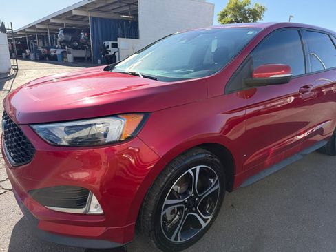 Used 2023 Ford Edge ST AWD/4WD image 10
