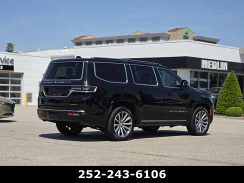 Used 2022 Jeep Grand Wagoneer Series II AWD/4WD image 7