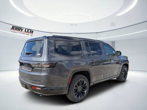 New 2026 Jeep Grand Wagoneer Summit w/ Premium Group III AWD/4WD image 3