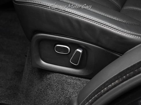 Used 2014 Land Rover Range Rover Autobiography image 29