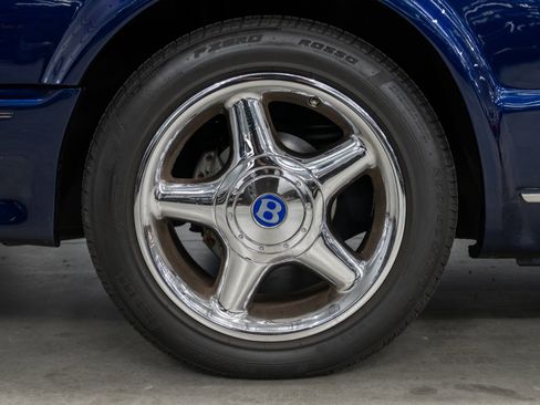 Used 1999 Bentley Azure Mulliner RWD image 10
