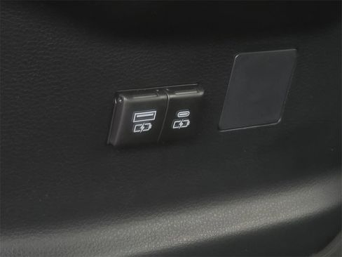 New 2026 Toyota Tundra SR5 image 12