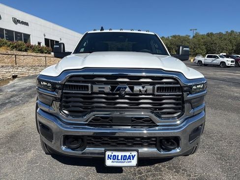 New 2026 RAM 4500 Tradesman w/ Chrome Appearance Group image 8