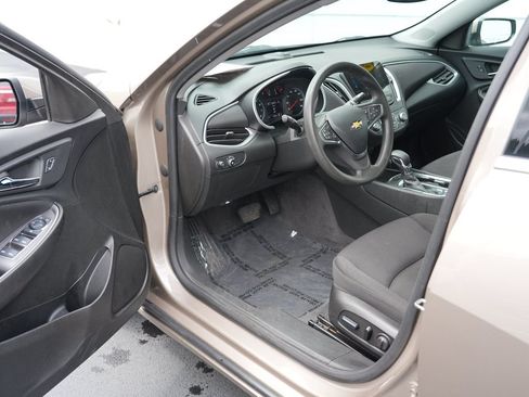 Used 2023 Chevrolet Malibu LT FWD image 13