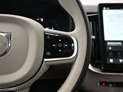 New 2026 Volvo XC90 B6 Ultra image 25