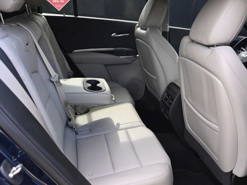 Used 2021 Cadillac XT4 Luxury FWD image 17