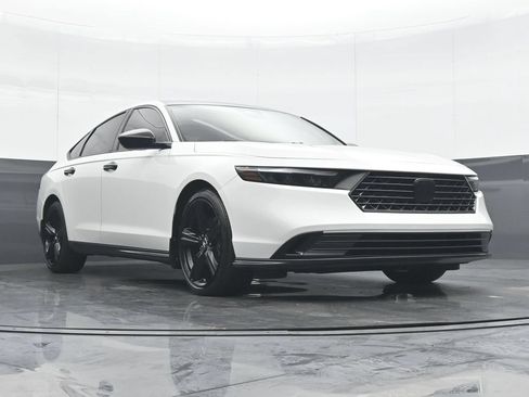 Used 2023 Honda Accord Sport image 33