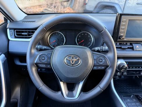 Used 2020 Toyota RAV4 Limited w/ Limited Grade Weather Package AWD/4WD image 16