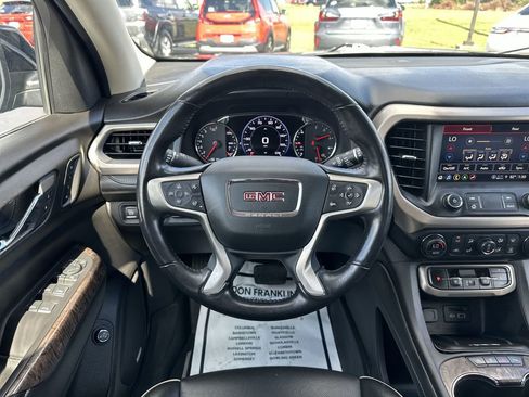 Used 2021 GMC Acadia Denali w/ GMC Pro Grade Package image 14