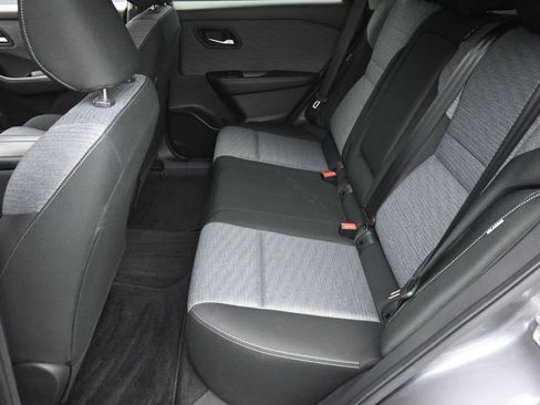 Used 2023 Nissan Rogue SV AWD/4WD image 10