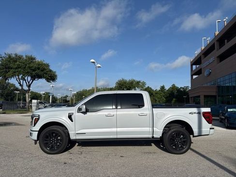 Used 2025 Ford F150 Platinum AWD/4WD image 2