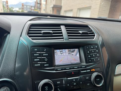 Used 2016 Ford Explorer 4WD image 18