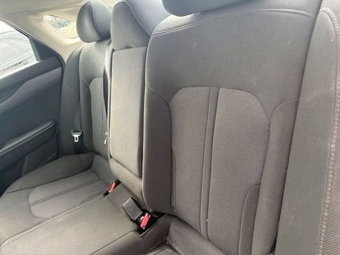 Used 2021 Kia K5 LXS FWD image 9