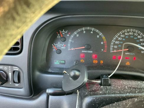 Used 2000 Dodge Dakota 2WD Club Cab image 4