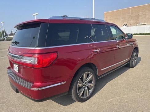 Used 2018 Lincoln Navigator Reserve w/ Technology Package image 8