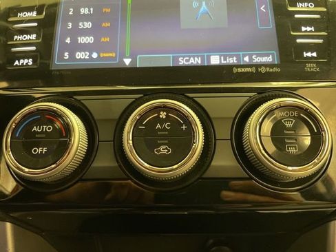 Used 2018 Subaru Forester 2.5i Premium w/ All-Weather Package image 24