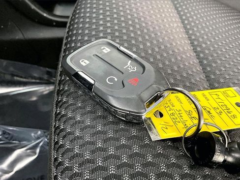 Used 2023 GMC Acadia SLE w/ Driver Convenience Package image 11