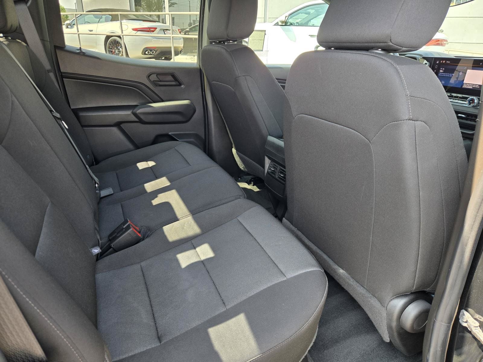 Used 2023 Chevrolet Colorado Trail Boss w/ Technology Package AWD/4WD image 29