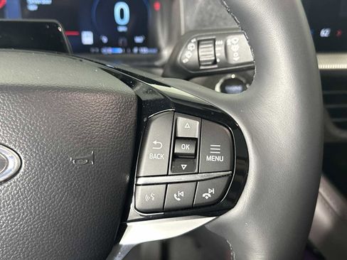 Used 2025 Ford Explorer Platinum RWD image 30