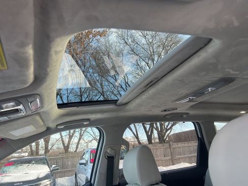 Used 2023 Kia Telluride SX Prestige image 8