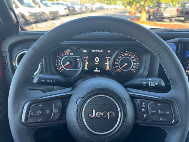 Certified 2025 Jeep Gladiator Mojave AWD/4WD image 22