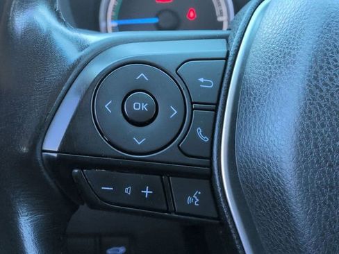 Certified 2021 Toyota Venza LE w/ Carpet Mat Package (TMS) image 14