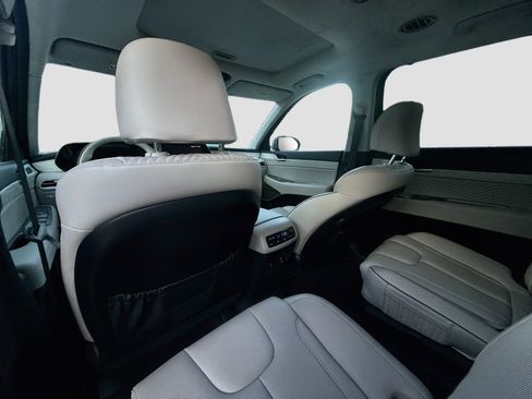 Used 2025 Hyundai Palisade Calligraphy FWD image 22