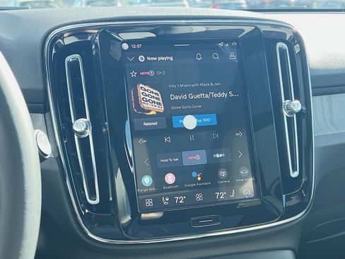 New 2026 Volvo EX40 Plus w/ Climate Package image 18