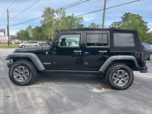 Used 2014 Jeep Wrangler Unlimited Rubicon w/ Connectivity Group image 4