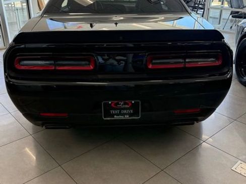 Used 2022 Dodge Challenger SRT Hellcat Redeye image 5