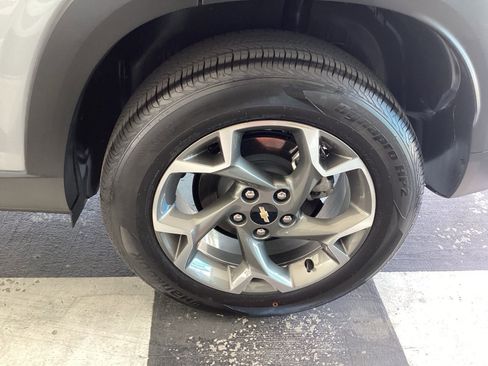 Used 2025 Chevrolet Trax LT image 20