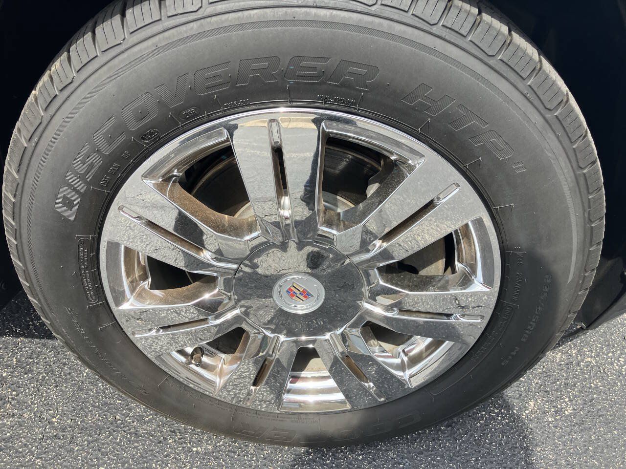 Used 2016 Cadillac SRX Luxury w/ Driver Awareness Package AWD/4WD image 27