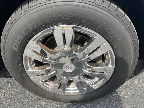 Used 2016 Cadillac SRX Luxury w/ Driver Awareness Package AWD/4WD image 27