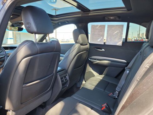 Certified 2022 Cadillac XT4 Premium Luxury w/ Enhanced Visibility Package FWD image 14