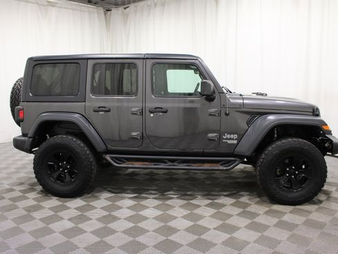 Used 2018 Jeep Wrangler Unlimited Sport S AWD/4WD image 27