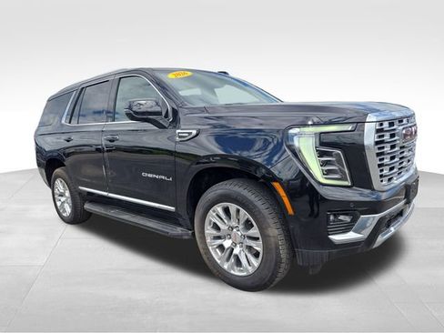 Used 2026 GMC Yukon Denali w/ Advanced Technology Package AWD/4WD image 1