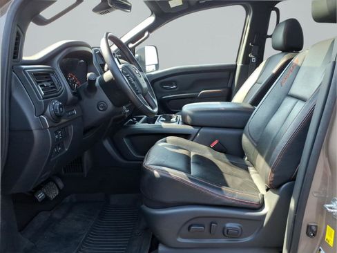 Used 2024 Nissan Titan PRO-4X w/ Pro-4x Convenience Package image 26