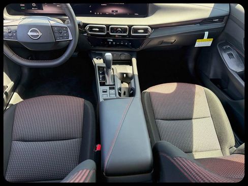 New 2026 Nissan Sentra SR FWD image 23