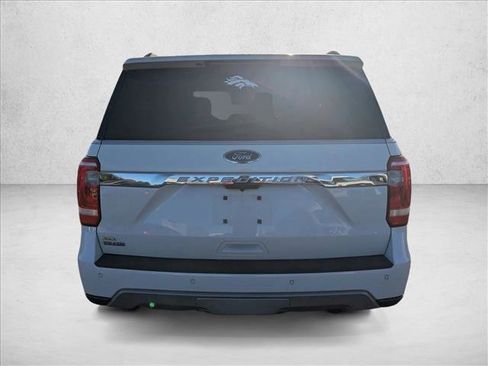 Used 2020 Ford Expedition XLT w/ Equipment Group 202A image 6