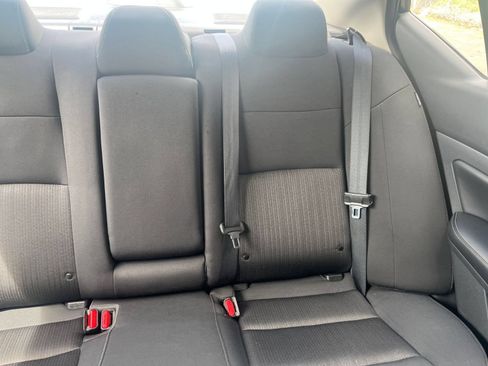 Used 2025 Nissan Altima 2.5 SV FWD image 37