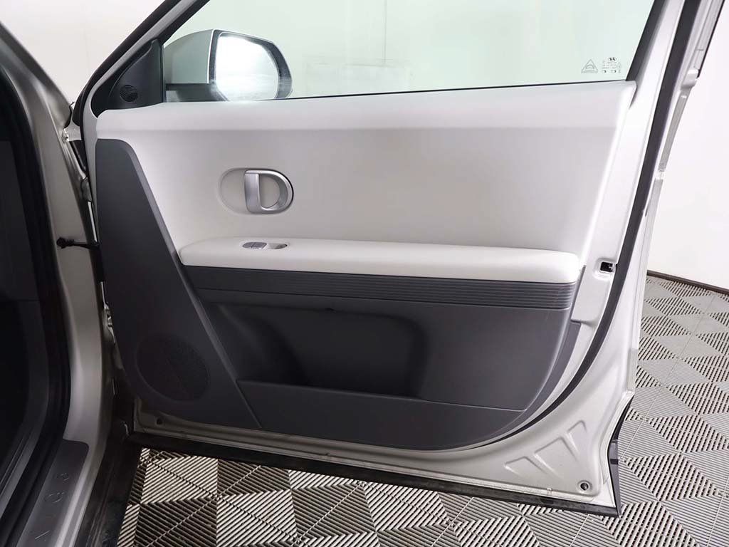 Used 2024 Hyundai Ioniq 5 SEL AWD/4WD image 24