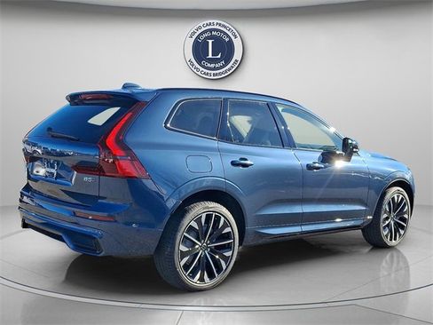 New 2026 Volvo XC60 B5 Ultra w/ Climate Package image 4