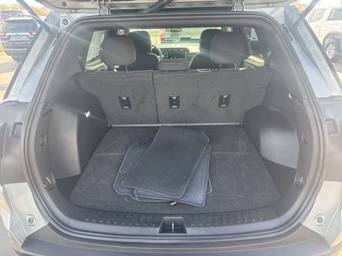 Used 2025 GMC Terrain Elevation image 5