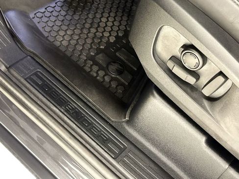 Used 2025 Land Rover Defender 110 S image 23