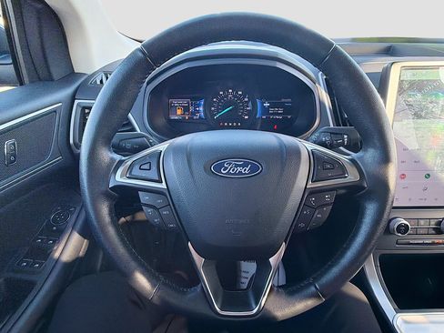 Used 2023 Ford Edge SEL w/ Convenience Package image 11