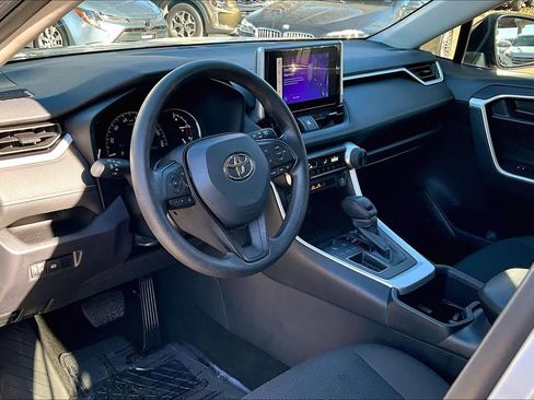 Used 2024 Toyota RAV4 LE image 17