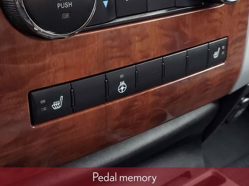 Used 2012 RAM 1500 Laramie image 29