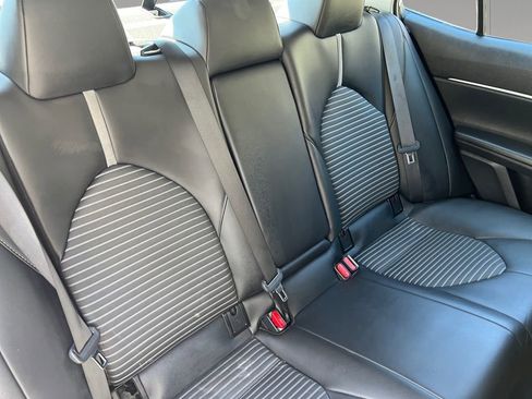 Used 2023 Toyota Camry SE FWD image 18