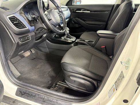 Used 2022 Kia Seltos S FWD image 10