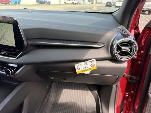 New 2026 Chevrolet Equinox LT image 32